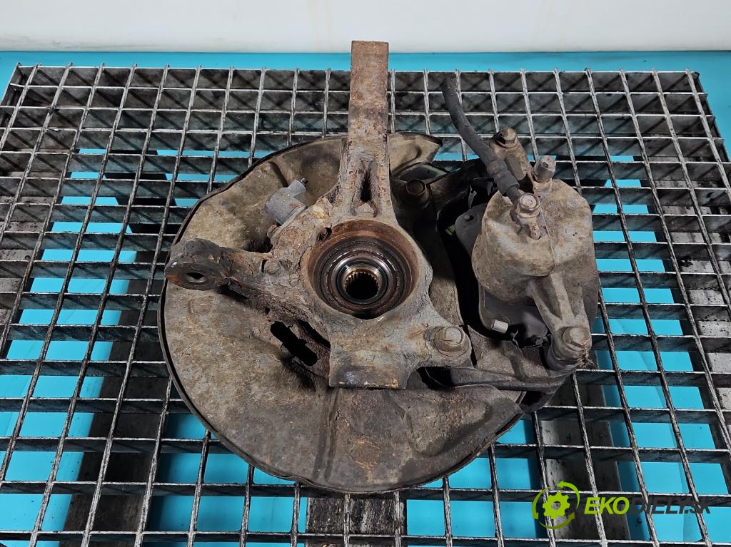 Toyota Avensis II T25 2003-2008 2.0 D4D 110 hp manual 81 kW 1995 cm3 5- náboj levé  (Náboj kola)