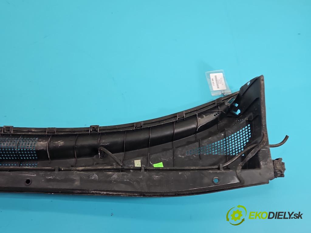 Hyundai Ix35 2.0 crdi 136 HP manual 100 kW 1995 cm3 5- torpédo 86151-2Y000 (Torpédo (plast pod čelným sklom))