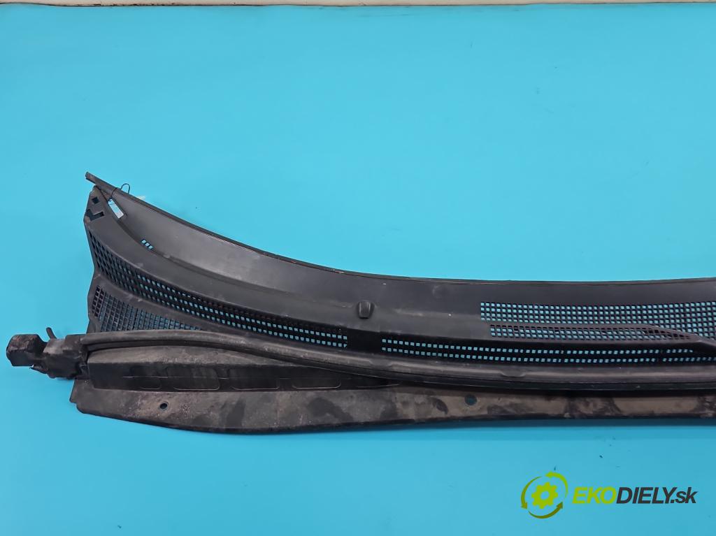 Hyundai Ix35 2.0 crdi 136 HP manual 100 kW 1995 cm3 5- torpédo 86151-2Y000 (Torpédo (plast pod čelným sklom))