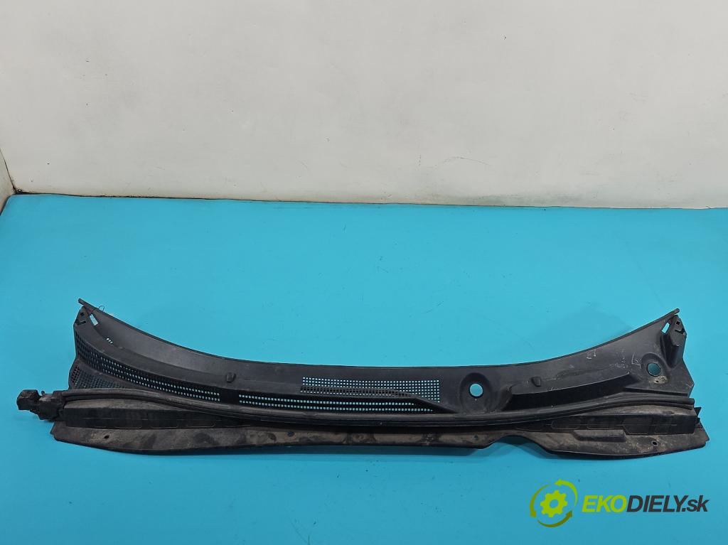 Hyundai Ix35 2.0 crdi 136 HP manual 100 kW 1995 cm3 5- torpédo 86151-2Y000 (Torpédo (plast pod čelným sklom))