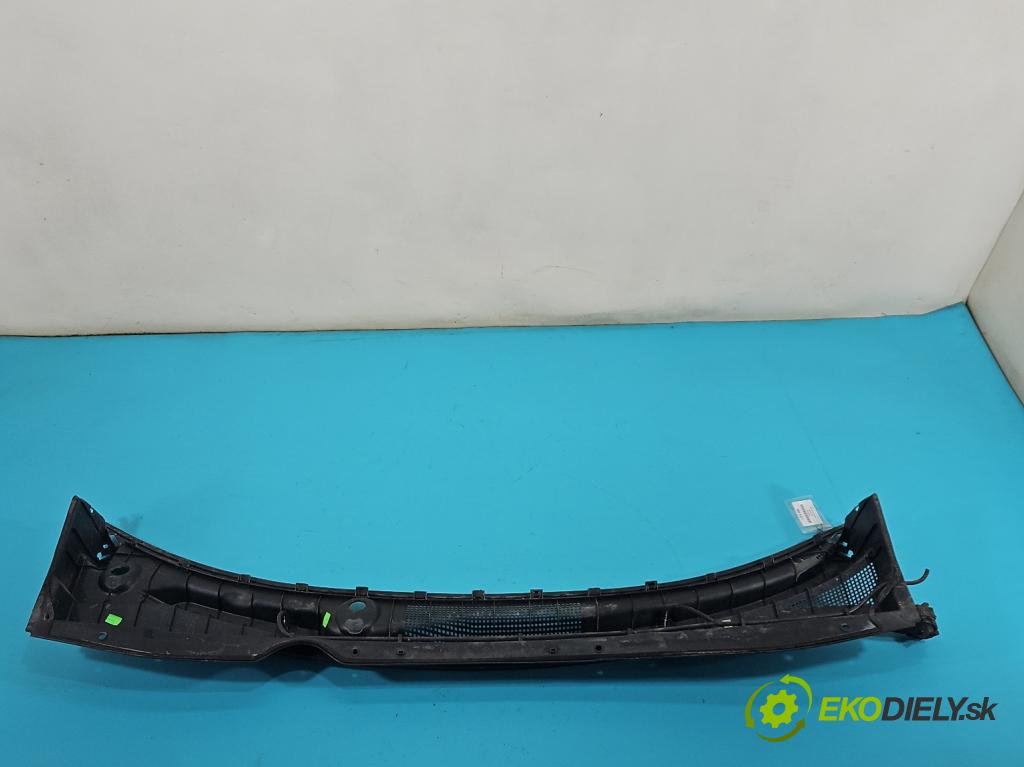 Hyundai Ix35 2.0 crdi 136 HP manual 100 kW 1995 cm3 5- torpédo 86151-2Y000 (Torpédo (plast pod čelným sklom))