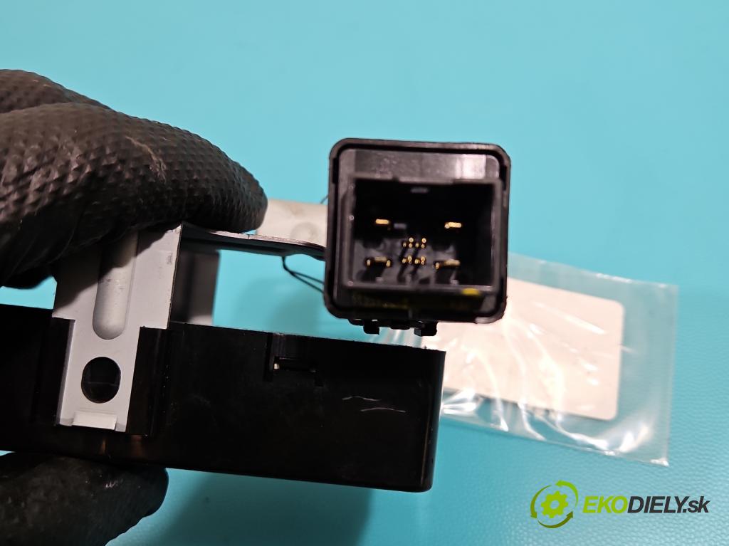 Hyundai Ix35 2.0 crdi 136 HP manual 100 kW 1995 cm3 5- riadiaca jednotka ostatné 91940-2S590