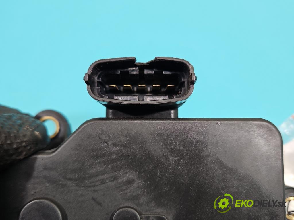 Hyundai Ix35 2.0 crdi 136 HP manual 100 kW 1995 cm3 5- Ovladač: klapky: kolektor 28381-2F000 (Motorček ostatné)