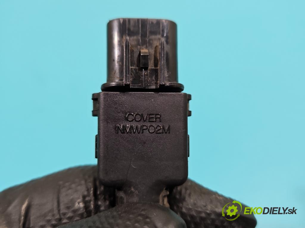 Hyundai Ix35 2.0 crdi 136 HP manual 100 kW 1995 cm3 5- snímač teploty: výfukové  (Snímač)