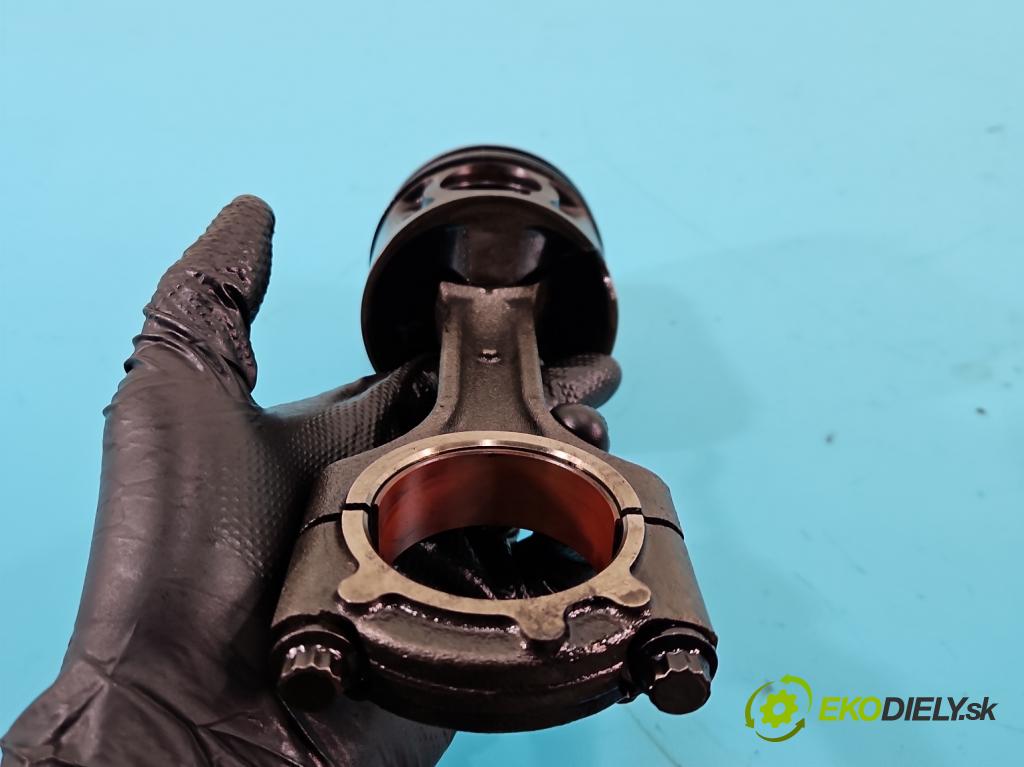 Hyundai Ix35 2.0 crdi 136 HP manual 100 kW 1995 cm3 5- piest  (Piest)