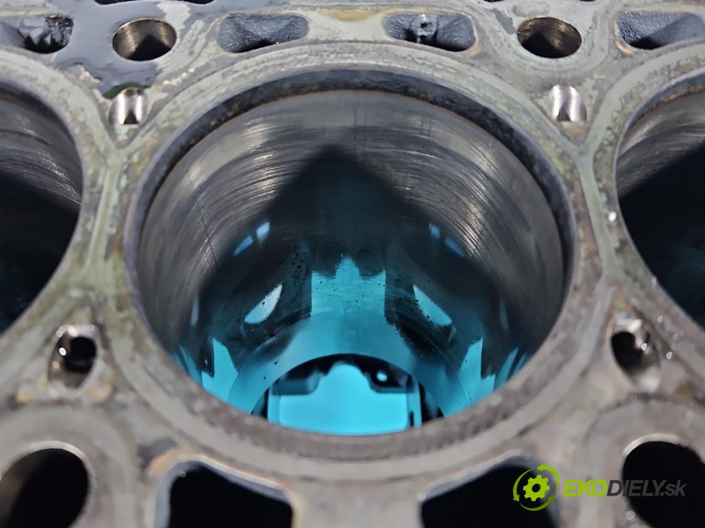 Hyundai Ix35 2.0 crdi 136 HP manual 100 kW 1995 cm3 5- Blok motora D4HA (Blok motora)