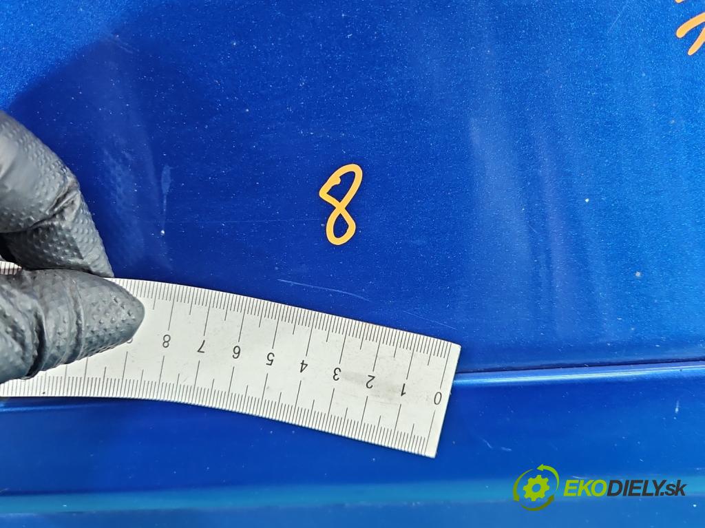 Honda Fr-v 1.7 16V 125 HP manual 92 kW 1668 cm3 5- dvere predné ľavé  (Kľučka dverí ostatné)