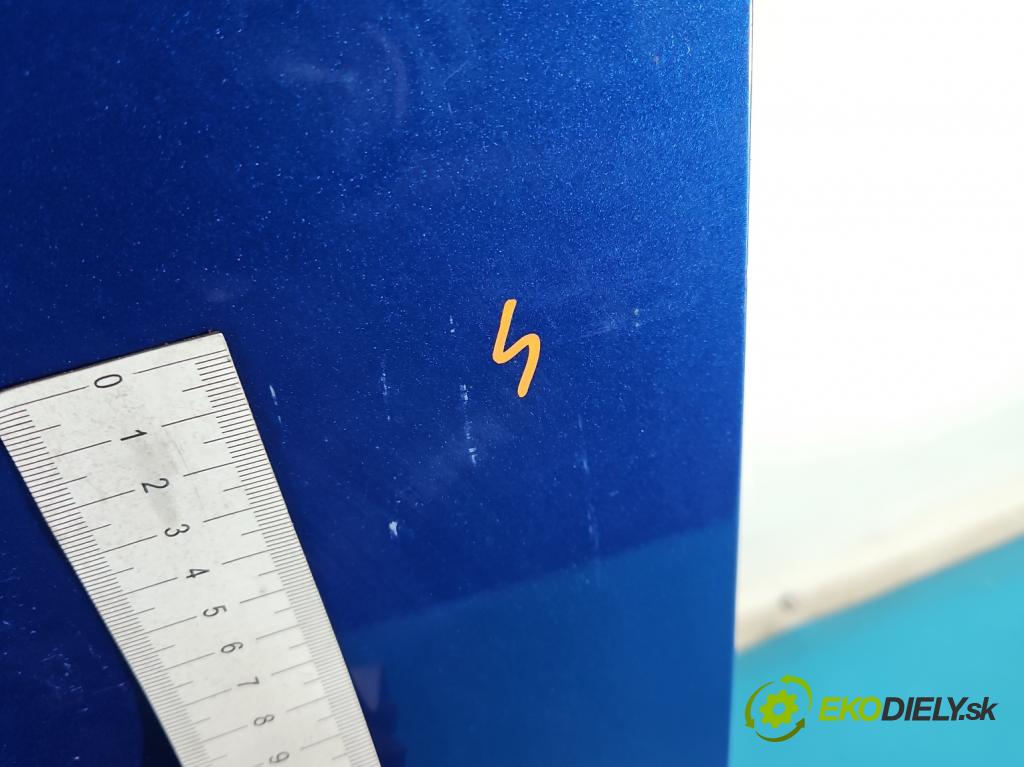 Honda Fr-v 1.7 16V 125 HP manual 92 kW 1668 cm3 5- dvere predné ľavé  (Kľučka dverí ostatné)