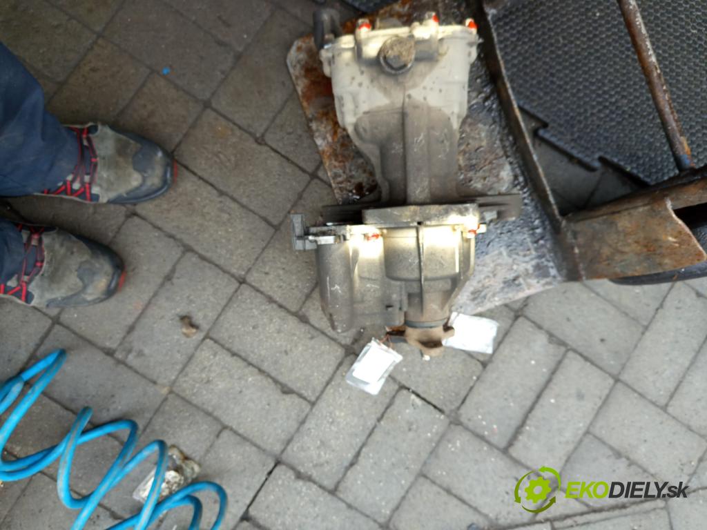 Hyundai Ix35 2.0 crdi 136 HP manual 100 kW 1995 cm3 5- Most: zadní: 2.533R