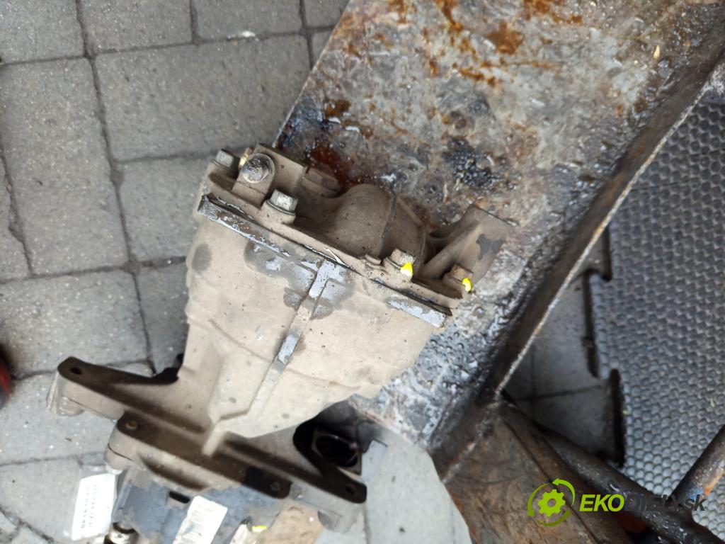 Hyundai Ix35 2.0 crdi 136 HP manual 100 kW 1995 cm3 5- Most: zadní: 2.533R