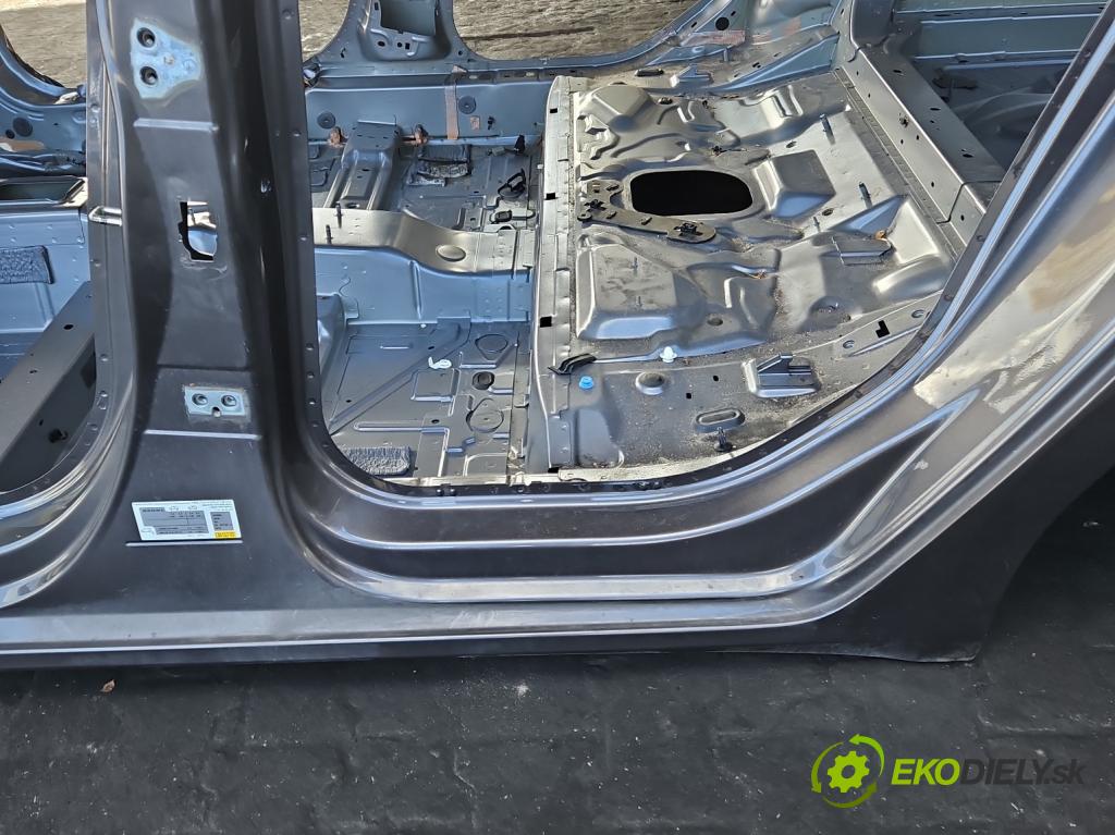 Opel Astra VI 2022- 1.5 cdti 131 hp manual 96 kW 1499 cm3 5- práh levý  (Karoserie ostatní)