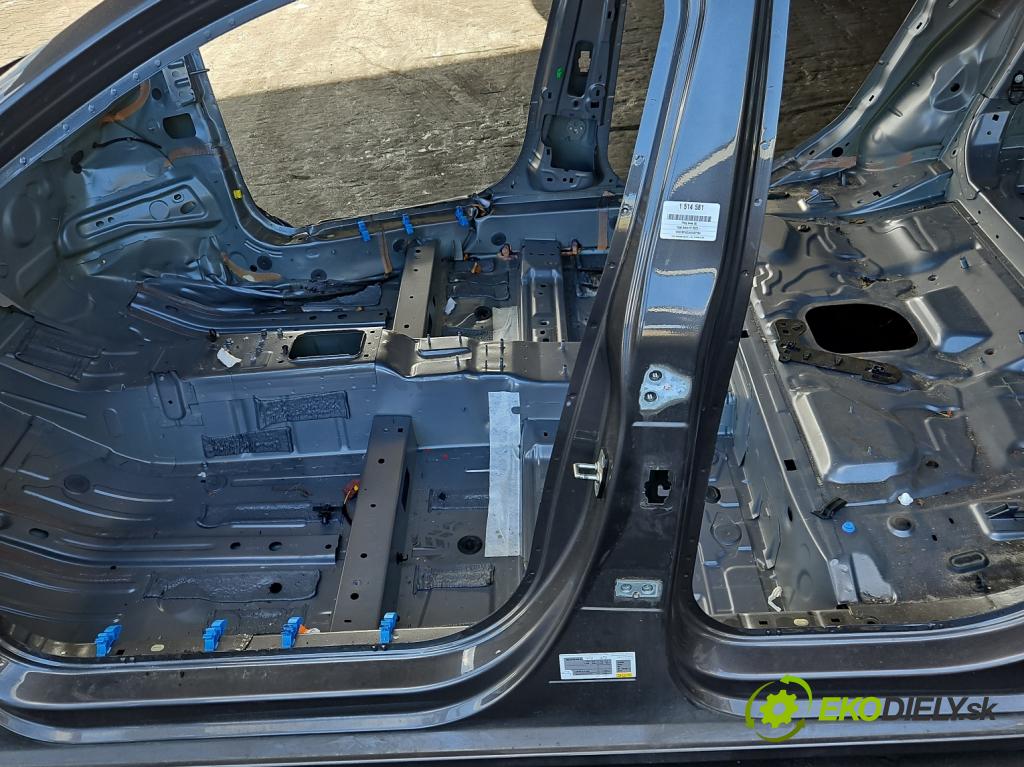 Opel Astra VI 2022- 1.5 cdti 131 hp manual 96 kW 1499 cm3 5- práh levý  (Karoserie ostatní)