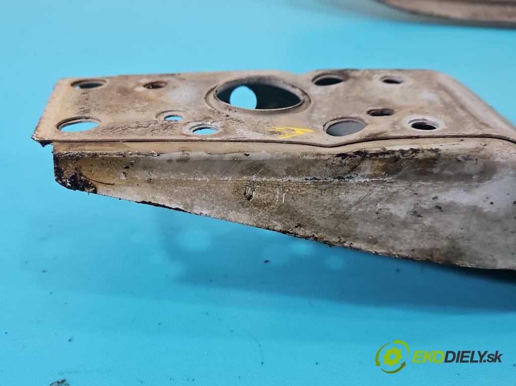 Renault Master II 1998-2010 2.5d 80 hp manual 59 kW 2499 cm3 5- stěna přední  (Přední výztuha)