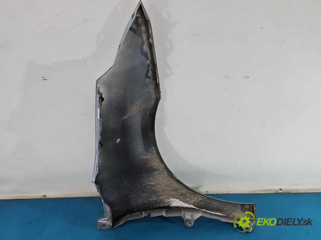 Citroen C4 I 2004-2011 1.6 hdi 90 HP manual 66.2 kW 1560 cm3 5- blatník predné ľavý  (Blatník predný ľavý)