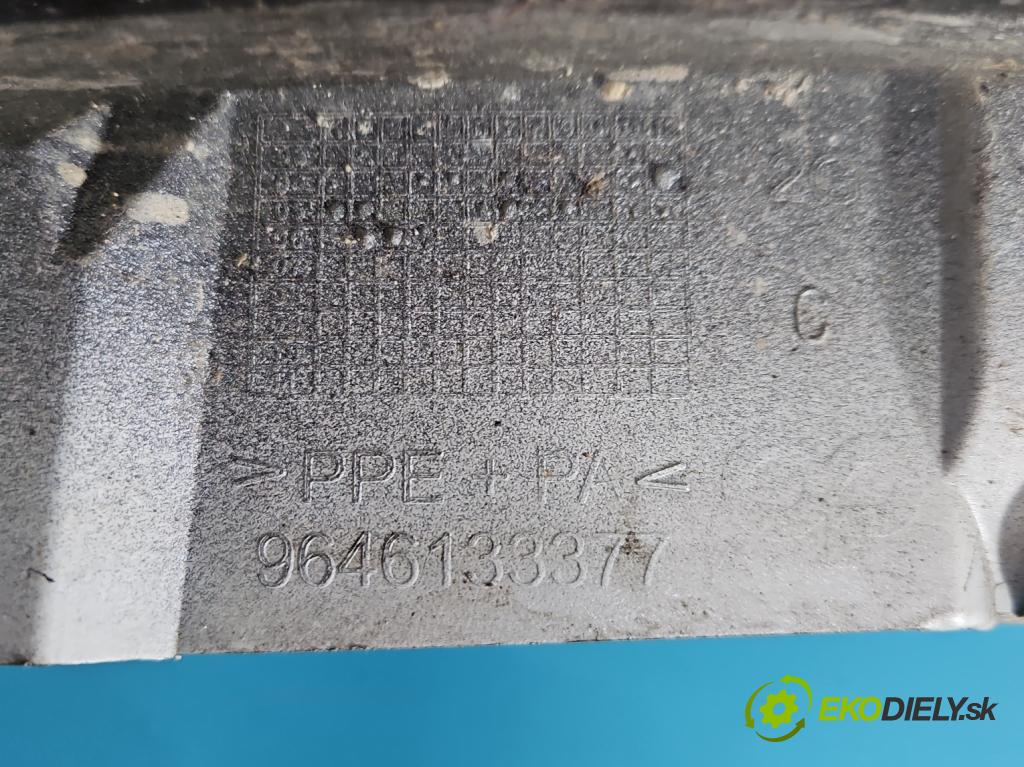 Citroen C4 I 2004-2011 1.6 hdi 90 HP manual 66.2 kW 1560 cm3 5- blatník predné ľavý  (Blatník predný ľavý)