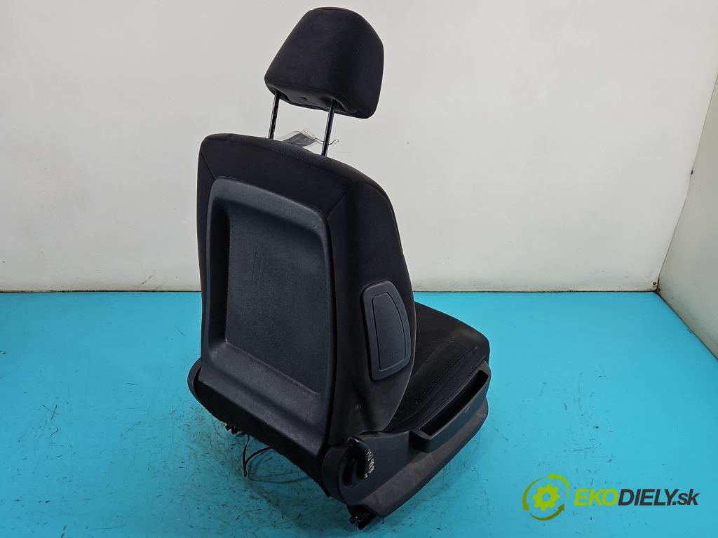 Citroen C4 I 2004-2011 1.6 hdi 90 HP manual 66,2 kW 1560 cm3 5- Sedačka pravý  (Sedadlo)