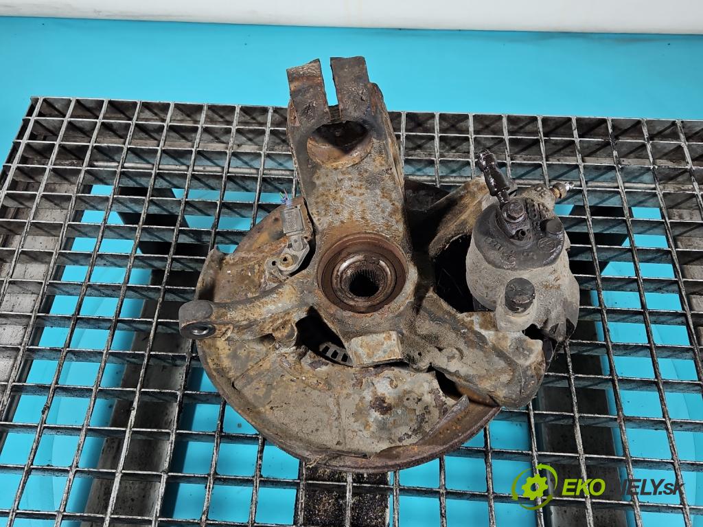 Audi A3 8L 1996-2003 1.9 tdi 90 HP manual 66 kW 1896 cm3 3- náboj ľavé  (Náboj kolesa)