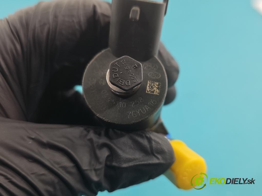 Kia Sportage II 2004-2010 2.0 crdi 136 HP manual 100 kW 1991 cm3 5- vstrek 0445110258 (Vstrekovač paliva)