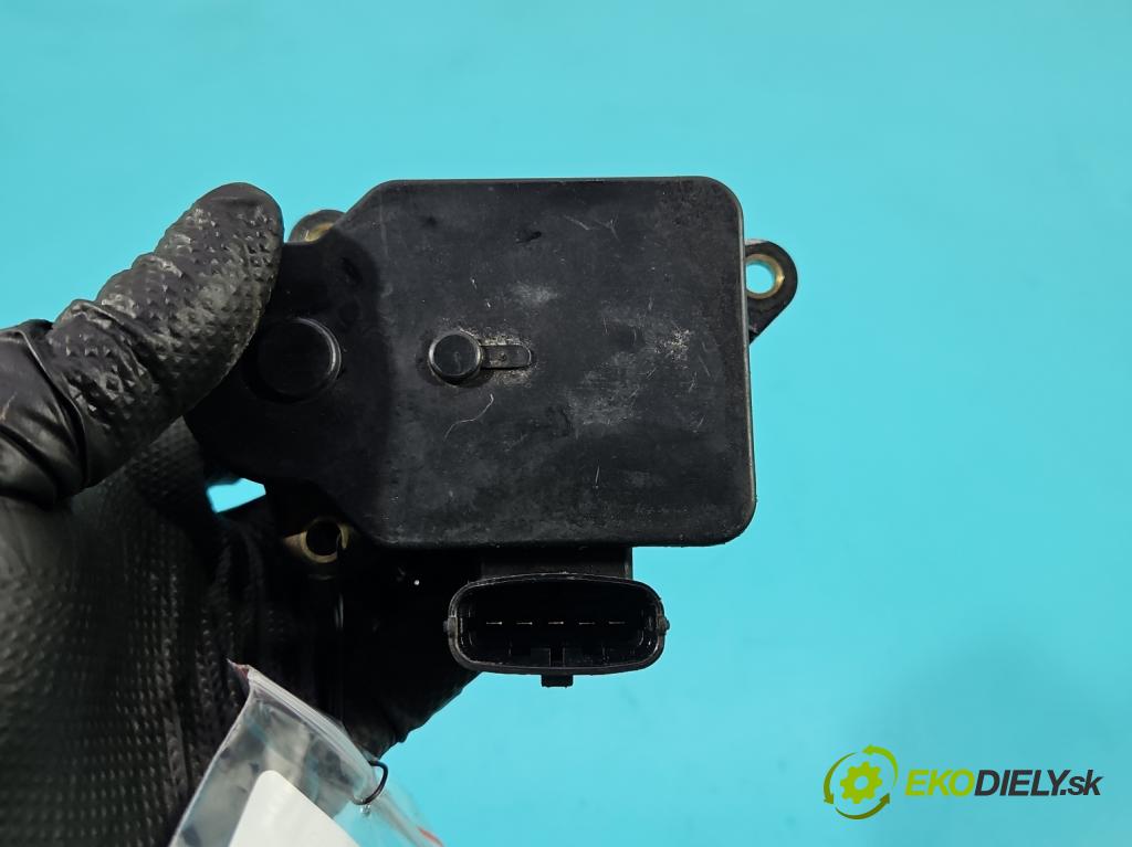 Kia Sportage II 2004-2010 2.0 crdi 136 HP manual 100 kW 1991 cm3 5- Ovladač: klapky: kolektor 28381-27400 (Motorček ostatné)