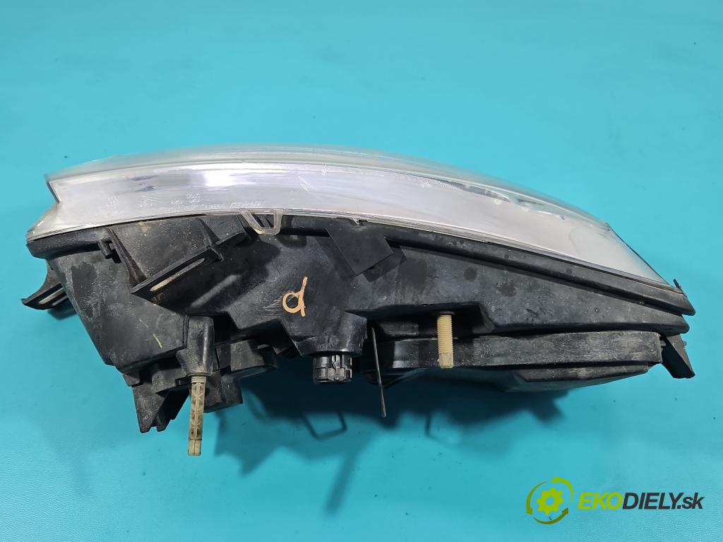 Fiat Stilo 1.6 16V 103 HP manual 76 kW 1596 cm3 3- Reflektor: pravý 467588080 (Svetlo predné pravé)