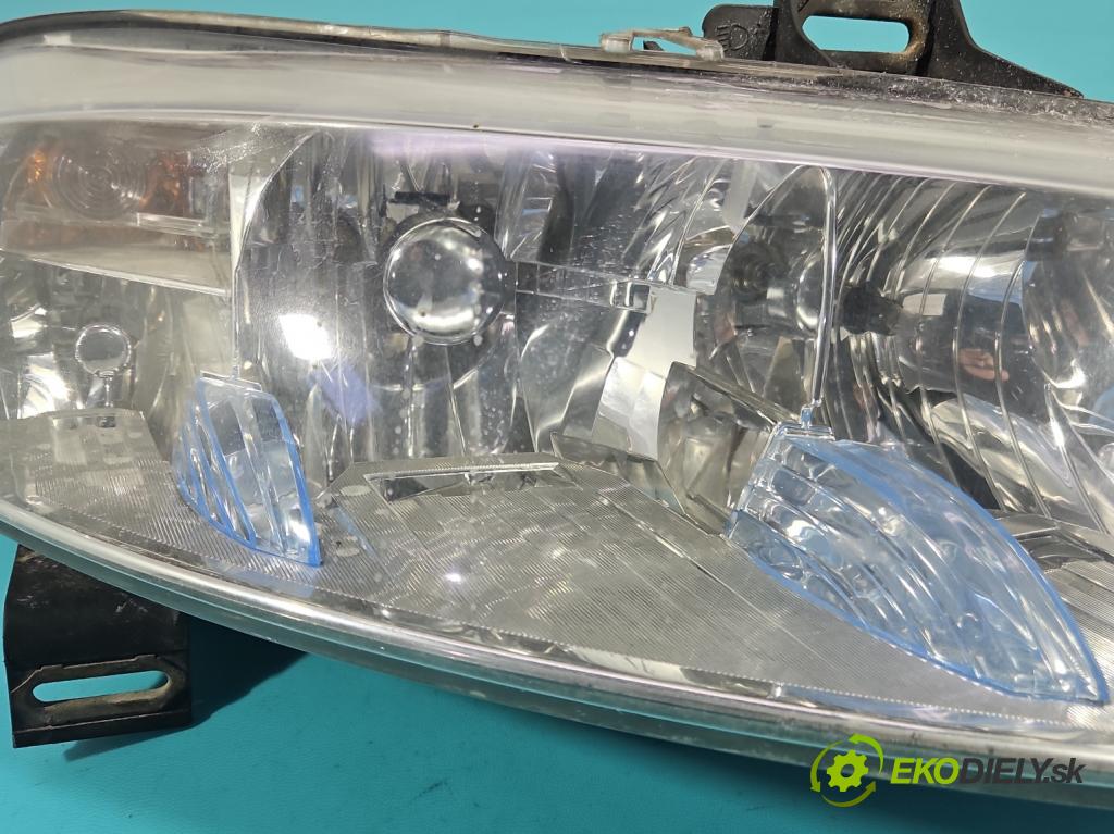 Fiat Stilo 1.6 16V 103 HP manual 76 kW 1596 cm3 3- Reflektor: pravý 467588080 (Svetlo predné pravé)