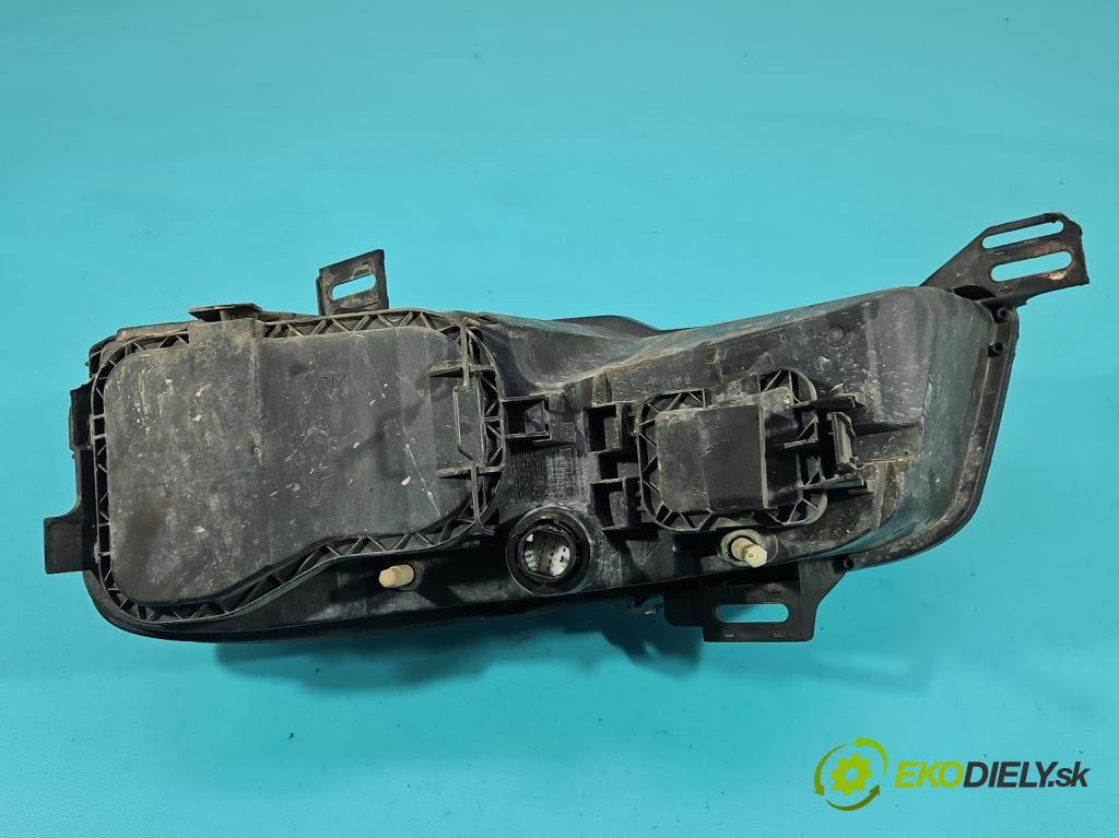 Fiat Stilo 1.6 16V 103 HP manual 76 kW 1596 cm3 3- Reflektor: pravý 467588080 (Svetlo predné pravé)