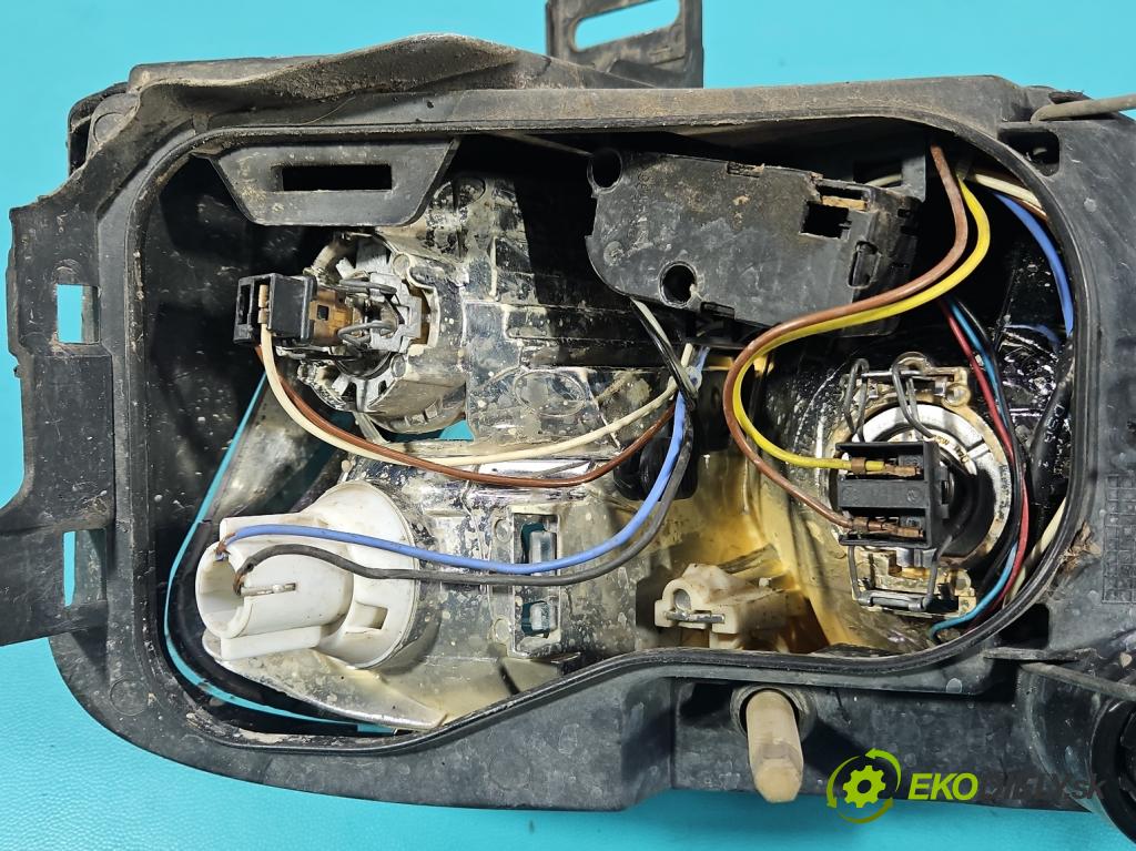 Fiat Stilo 1.6 16V 103 HP manual 76 kW 1596 cm3 3- Reflektor: pravý 467588080 (Svetlo predné pravé)