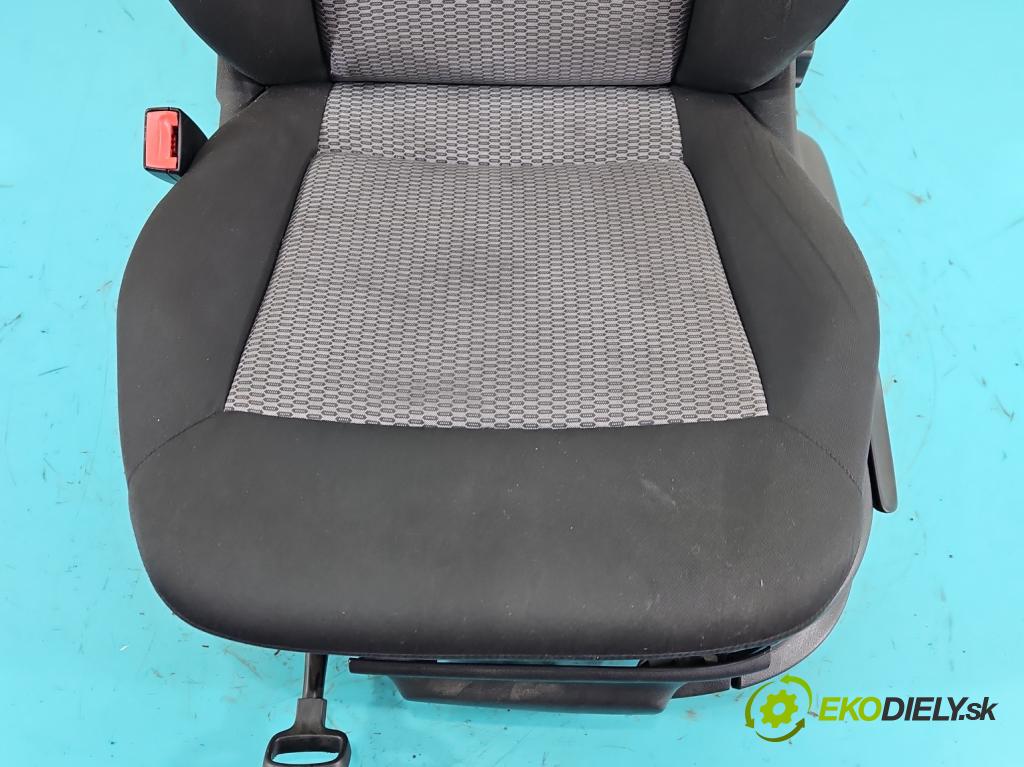 Vw Polo V 6R 2009-2017 1.2b 60 HP manual 44 kW 1198 cm3 5- Sedačka ľavý  (Sedadlo)