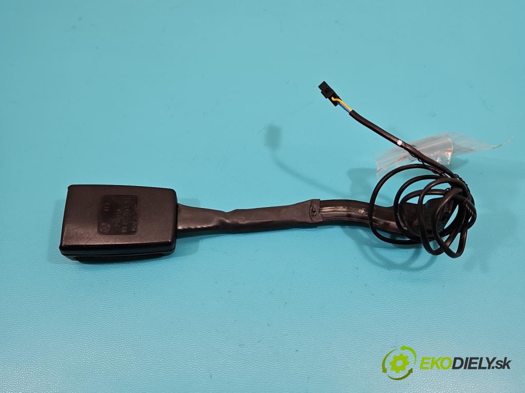 Vw Passat CC 2008-2016 2.0 TDI 140 HP manual 103 kW 1999 cm3 4- pas bezpečnosť: predné ľavý 1K8857755E