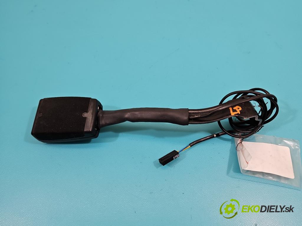 Vw Passat CC 2008-2016 2.0 TDI 140 HP manual 103 kW 1999 cm3 4- pas bezpečnosť: predné ľavý 1K8857755E