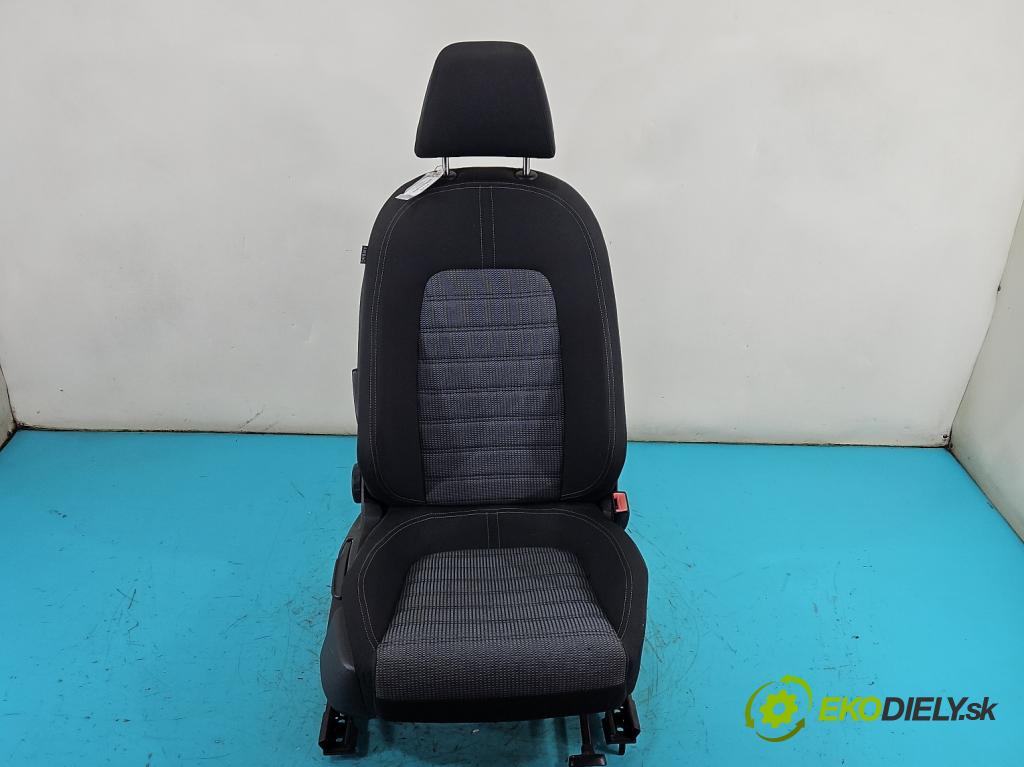 Vw Passat CC 2008-2016 2.0 TDI 140 HP manual 103 kW 1999 cm3 4- Sedačka pravý  (Sedadlo)