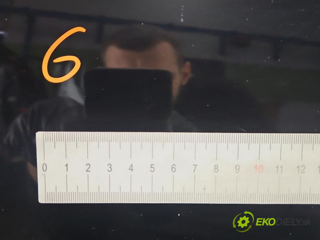 Vw Passat CC 2008-2016 2.0 TDI 140 hp manual 103 kW 1999 cm3 4- dveře zadní pravé  (Klika dveří ostatní)