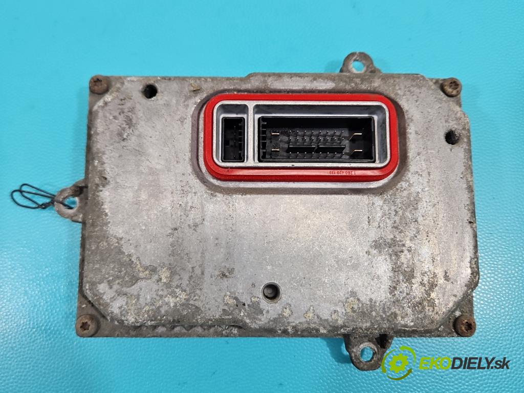 Vw Passat CC 2008-2016 2.0 TDI 140 HP manual 103 kW 1999 cm3 4- střídač: xenon 1307329120 (Riadiaca jednotka xenónu)