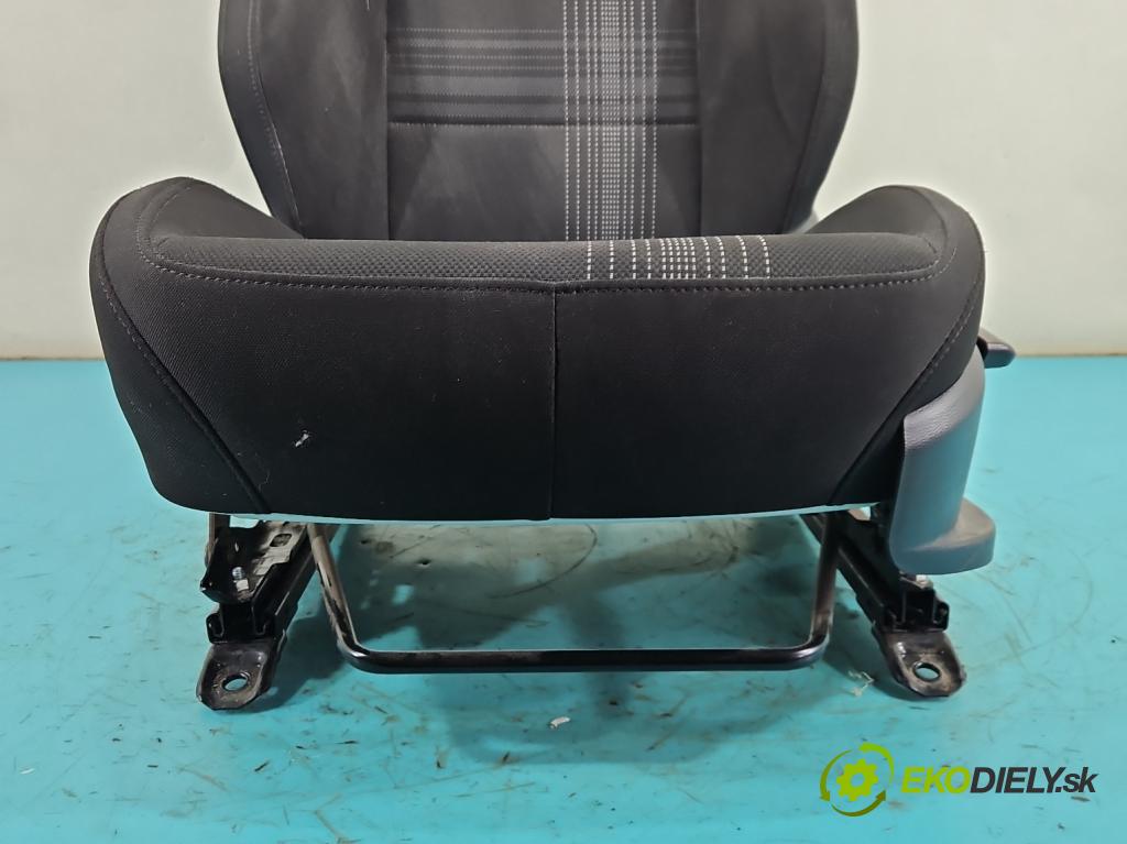 Hyundai i20 III 2020- 1.2 16V 84KM manual 61.8 kW 1197 cm3 5- Sedačka ľavý  (Sedadlo)