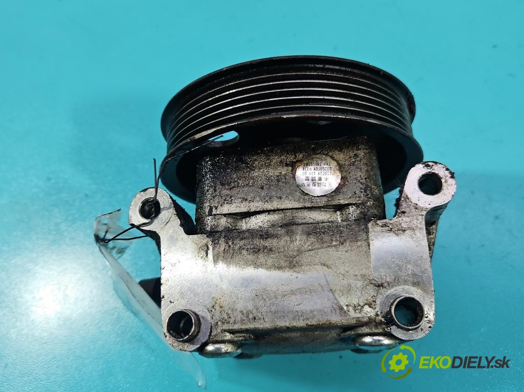 Ford Focus Mk2 2004-2011 1.6 16v 101 hp manual 74 kW 1596 cm3 5- čerpadlo posilovač  (Servočerpadlo)