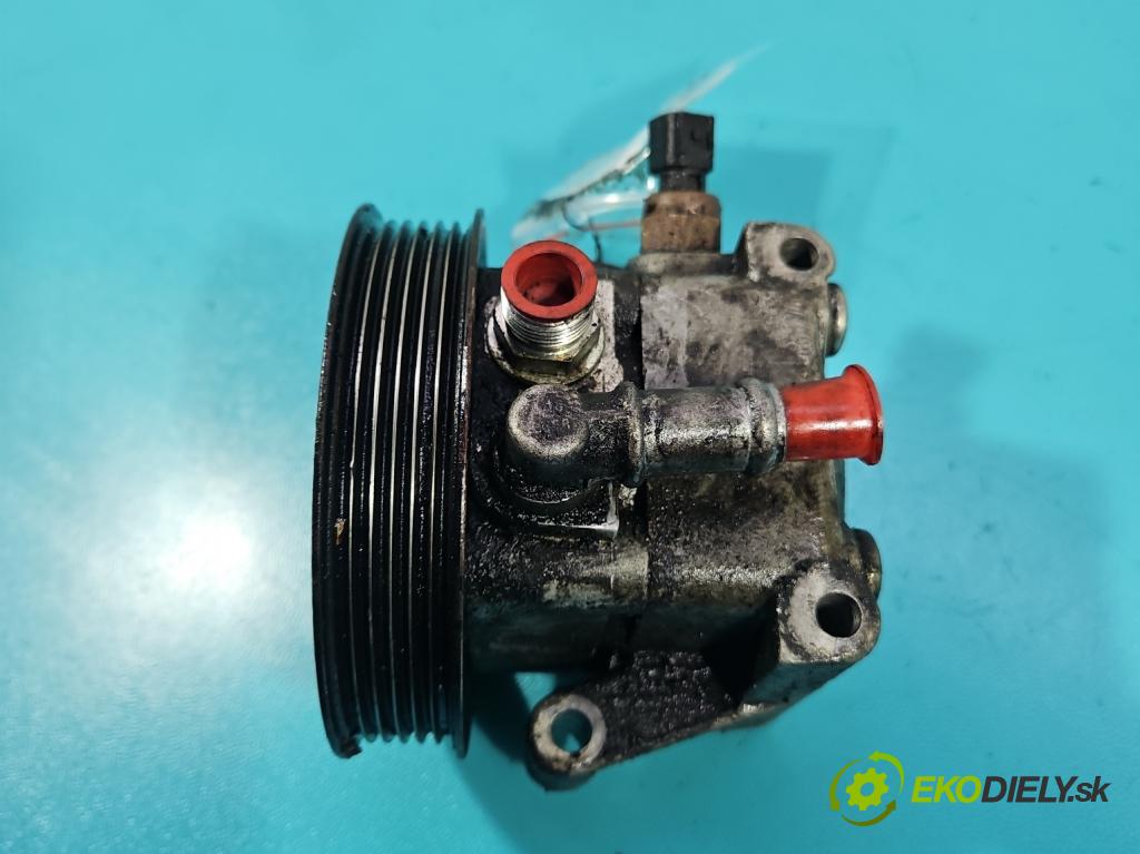 Ford Focus Mk2 2004-2011 1.6 16v 101 hp manual 74 kW 1596 cm3 5- čerpadlo posilovač  (Servočerpadlo)