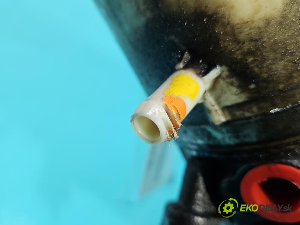 Fiat Croma II 2005-2010 1.9 jtd 150 hp manual 110 kW 1910 cm3 5- čerpadlo posilovač  (Servočerpadlo)