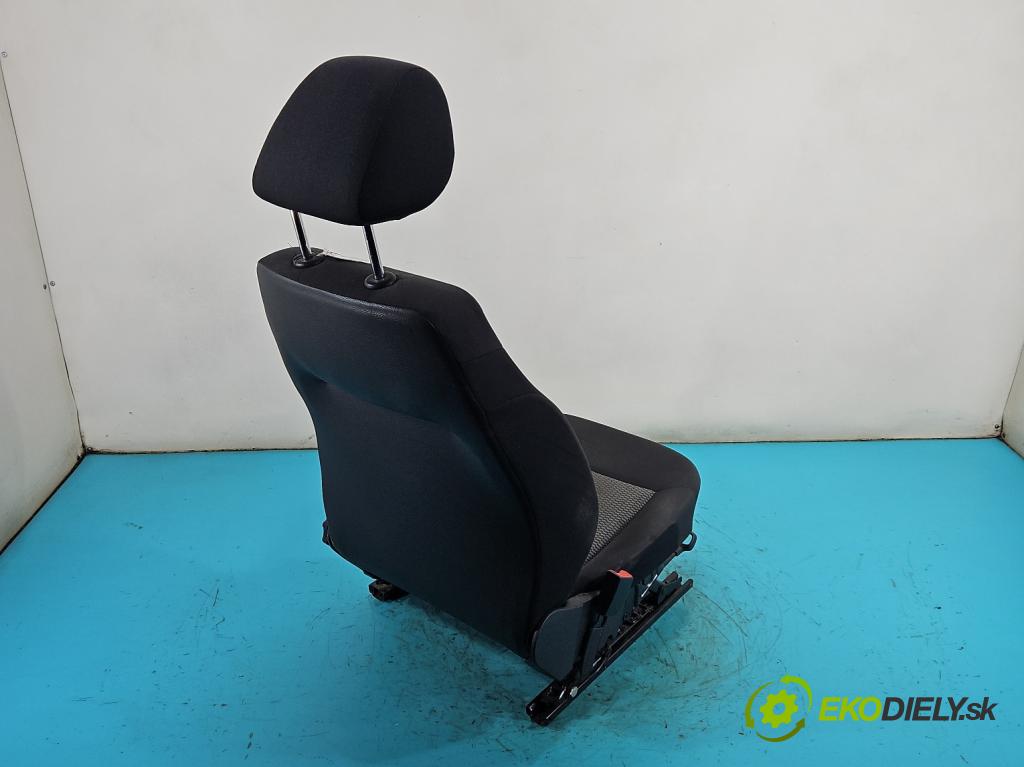 Vw Polo V 6R 2009-2017 1.4 16V 86 HP manual 63 kW 1390 cm3 5- Sedačka ľavý (Sedadlo)