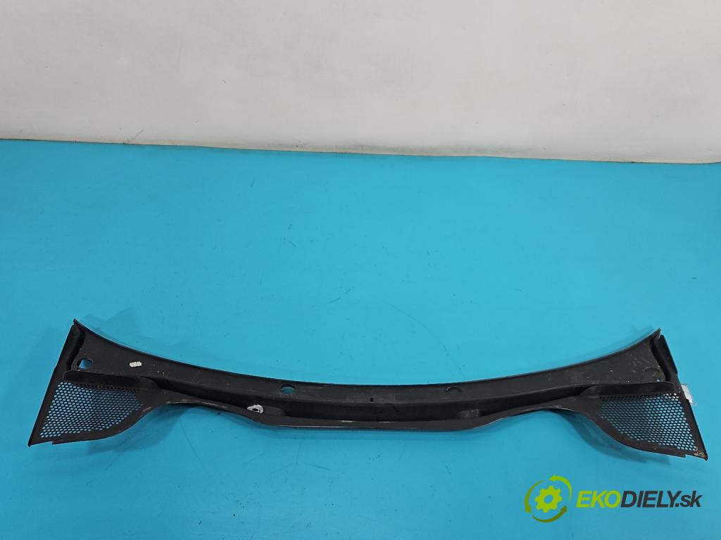 Vw Polo V 6R 2009-2017 1.4 16V 86 hp manual 63 kW 1390 cm3 5- torpédo 6R1819415 (Plast pod čelním sklem)