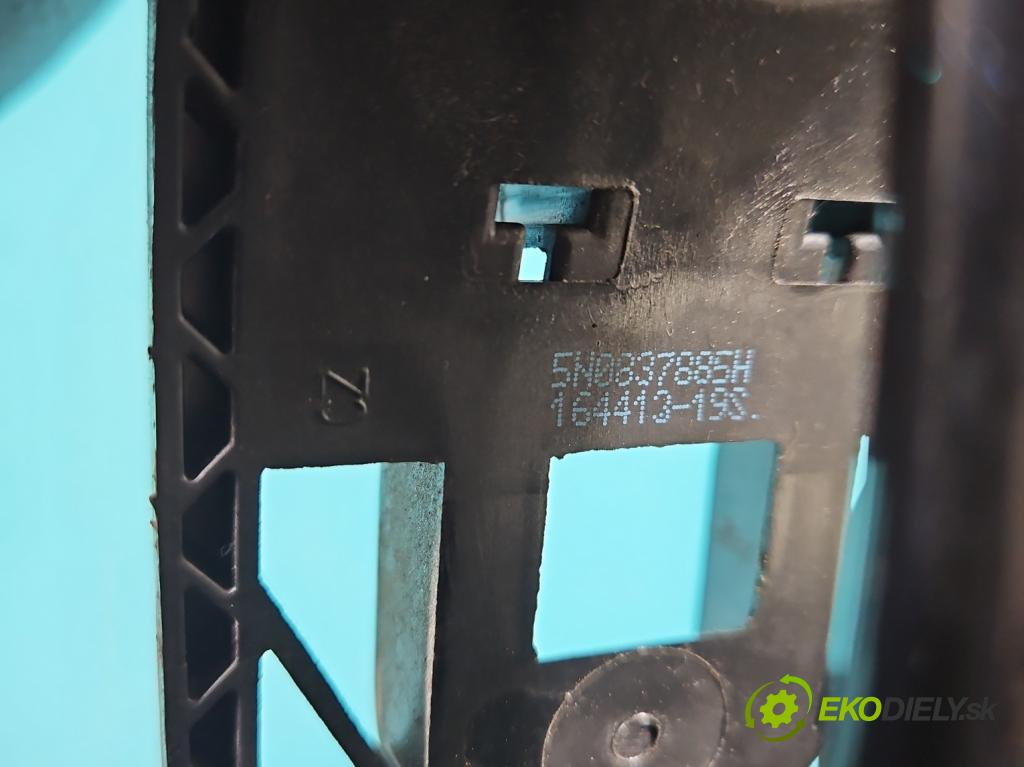 Vw Polo V 6R 2009-2017 1.4 16V 86 hp manual 63 kW 1390 cm3 5- klika přední levé 5N0837885H (Vnější přední levá klika dveří)