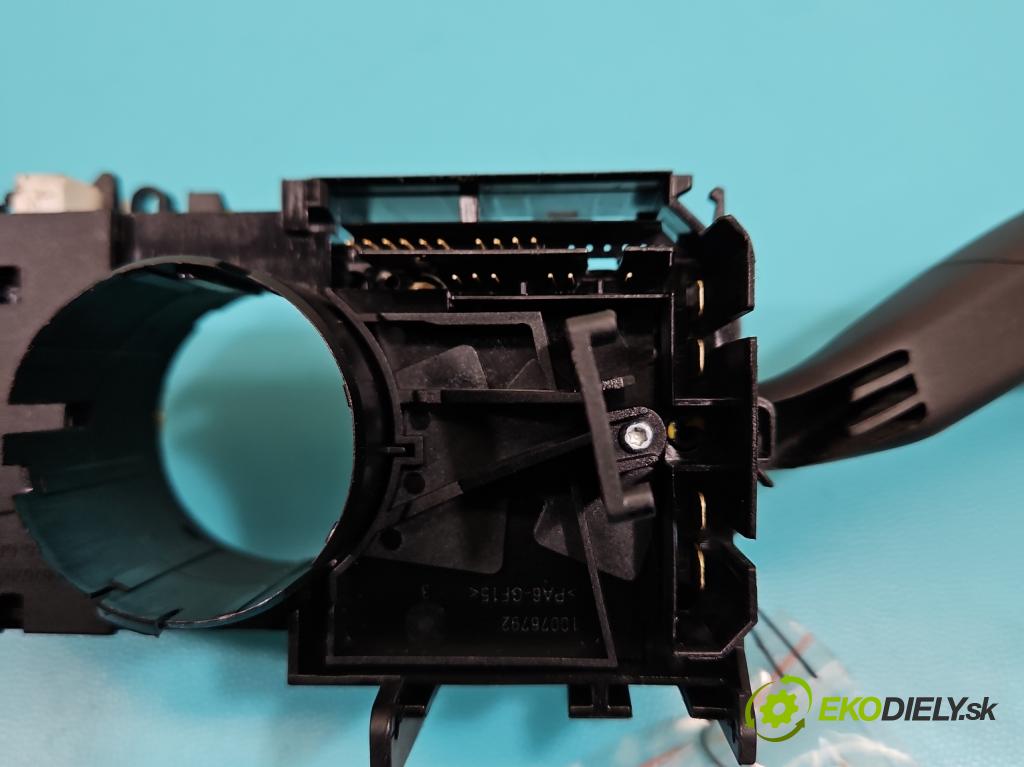 Vw Polo V 6R 2009-2017 1.4 16V 86 HP manual 63 kW 1390 cm3 5- prepínač komplex: 6R0953521 (Prepínacie páčky pod volantom)