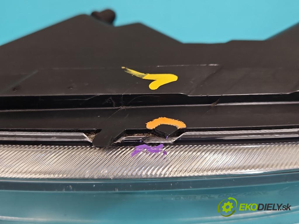 Vw Polo V 6R 2009-2017 1.4 16V 86 HP manual 63 kW 1390 cm3 5- Halogen ľavý  (Kľučka dverí ostatné)