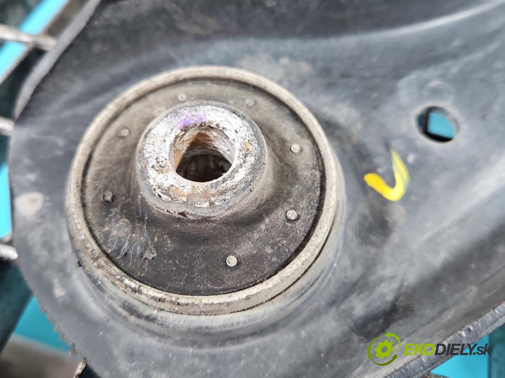 Vw Polo V 6R 2009-2017 1.4 16V 86 HP manual 63 kW 1390 cm3 5- predné pravý  (Kľučka dverí ostatné)