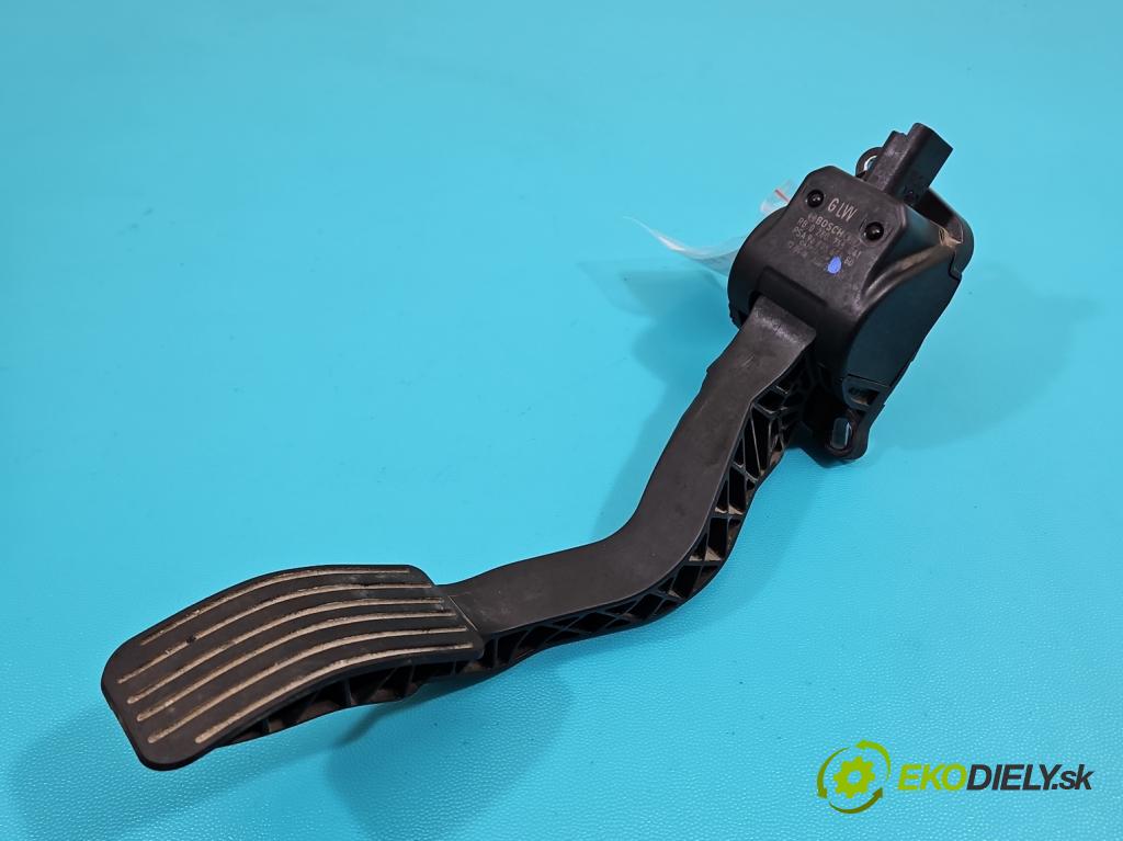 Citroen C4 I 2004-2011 1.6 hdi 90 HP manual 66,2 kW 1560 cm3 5- pedal plyn potenciometr: 9680565880