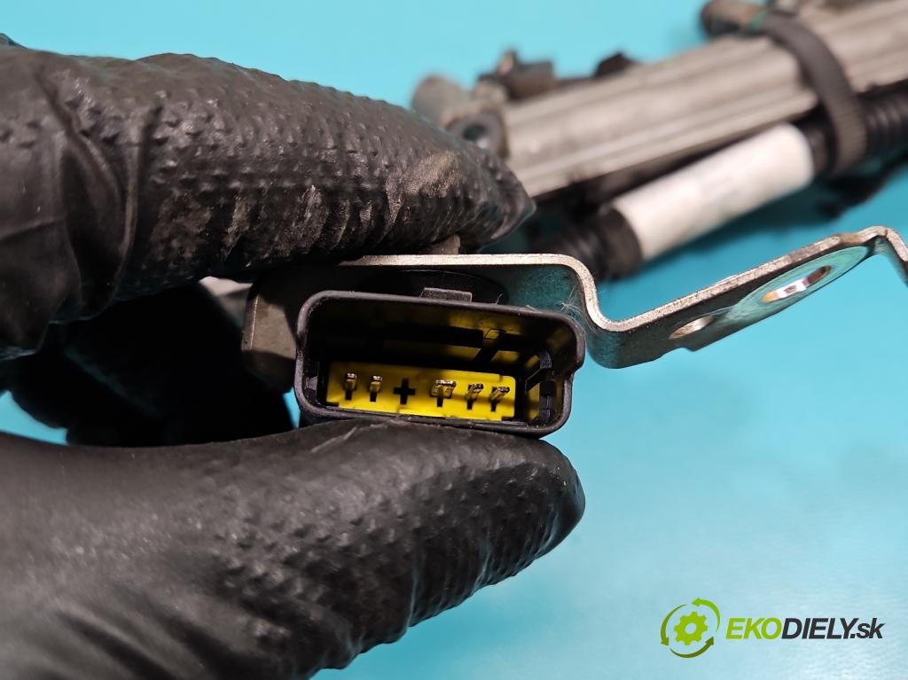 Fiat Stilo 1.6 16v 103 HP manual 76 kW 1596 cm3 5- vstrek IWP109 (Vstrekovač paliva)