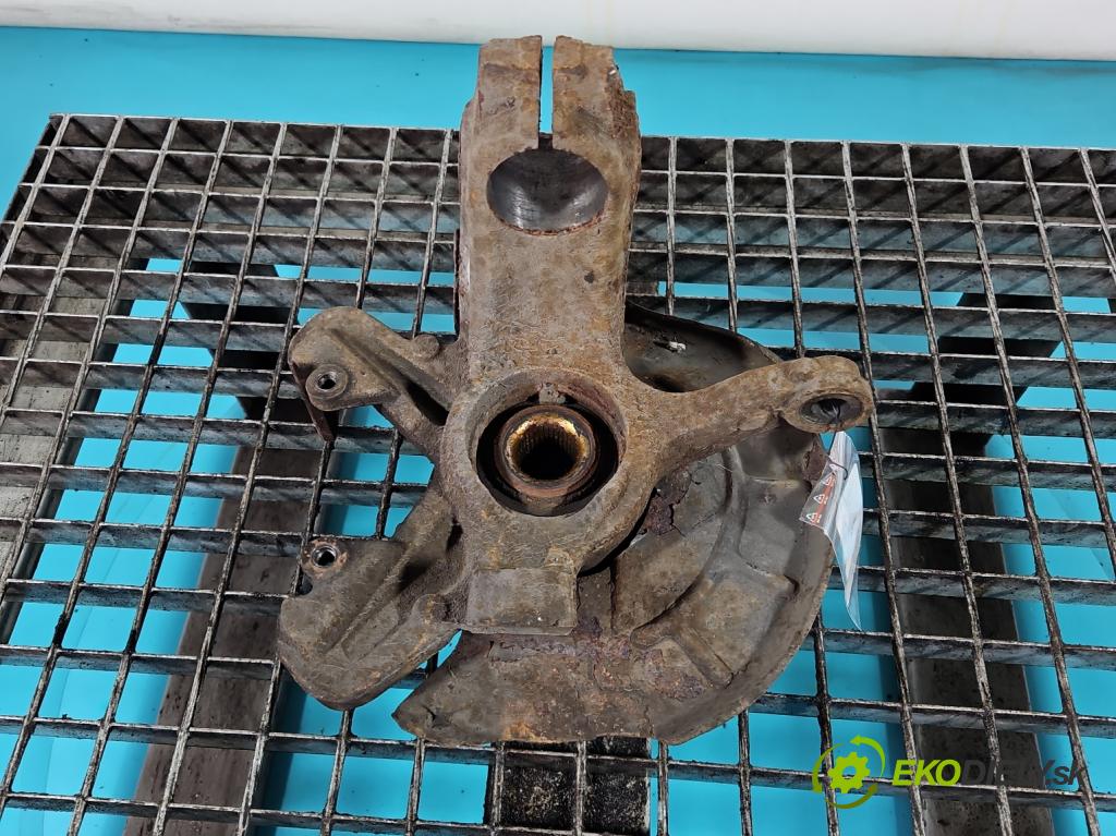 Vw Polo V 6R 2009-2017 1.4 16V 86 hp manual 63 kW 1390 cm3 5- náboj pravé  (Náboj kola)