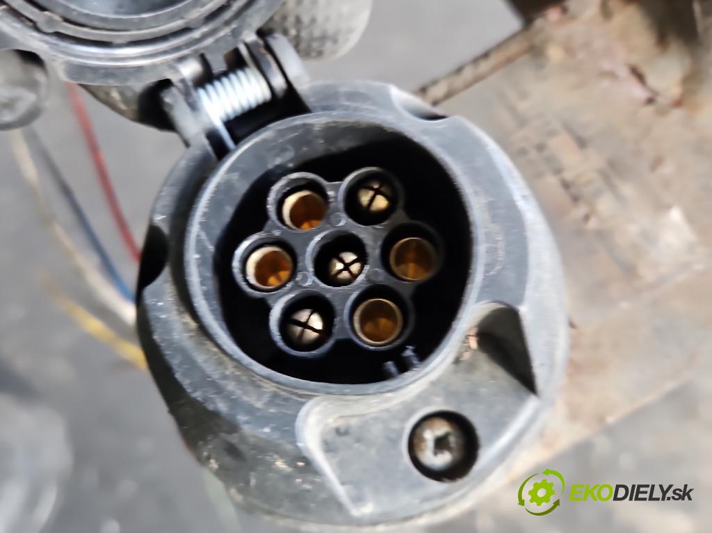 Vw Golf IV 1997-2003 1.9 SDI 68 hp manual 50 kW 1896 cm3 5- oko tažné  (Tažné zařízení)