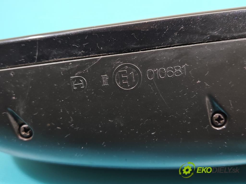 Audi A4 B7 2004-2008 1.8 T 20V 163 hp manual 120 kW 1781 cm3 5- zpětné zrcátko levé  (Klika dveří ostatní)