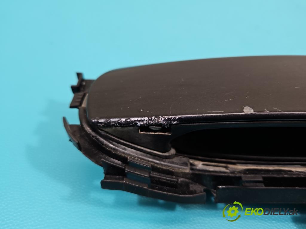 Audi A4 B7 2004-2008 1.8 T 20V 163 hp manual 120 kW 1781 cm3 5- klika přední levé  (Vnější přední levá klika dveří)