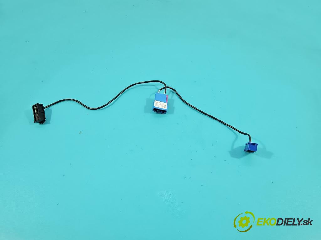 Audi Q5 2008-2016 2.0 TFSI 224hp automatic 165 kW 1984 cm3 5- Mikrofon: 4L1035711H